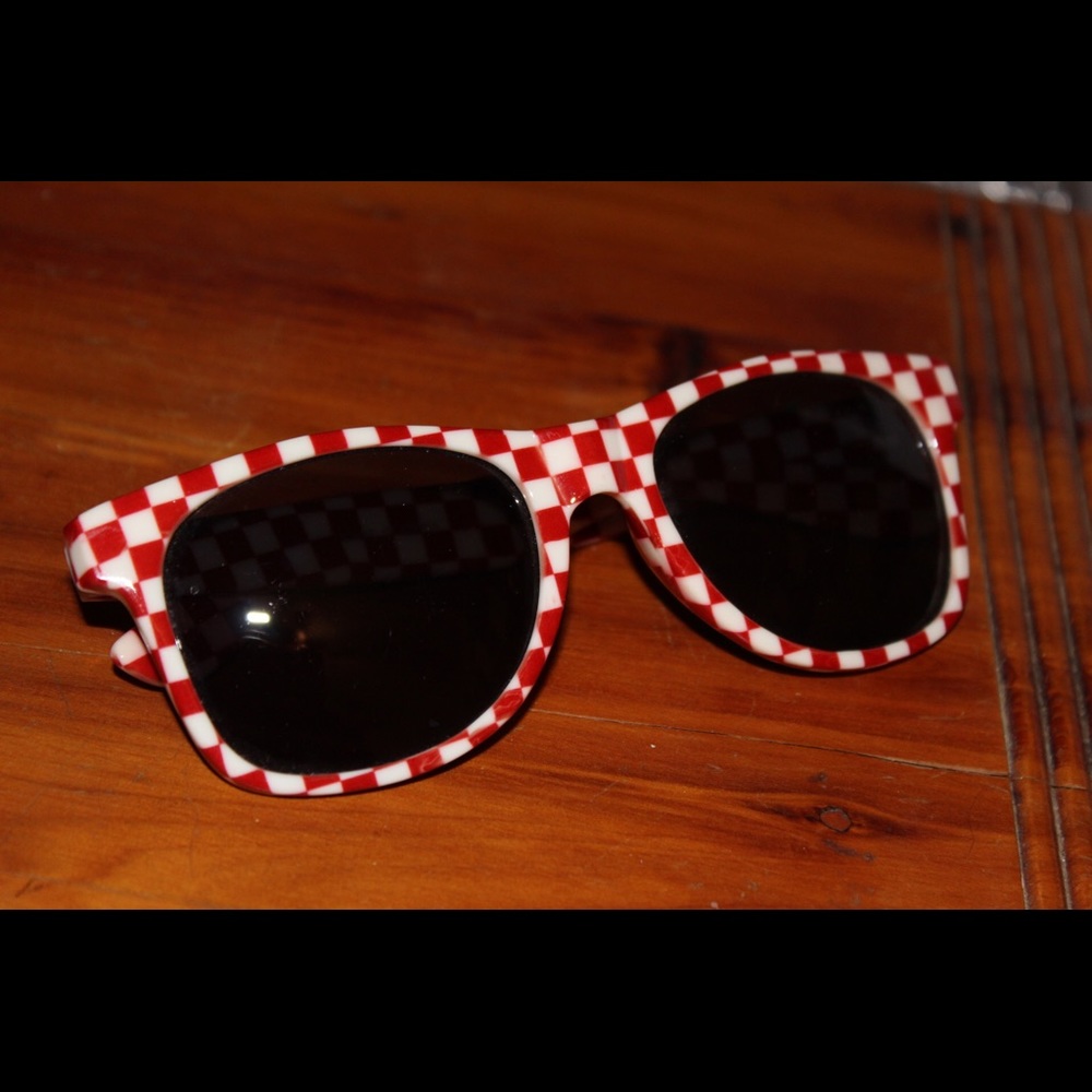 Vans Red Checkered Sun Glasses
